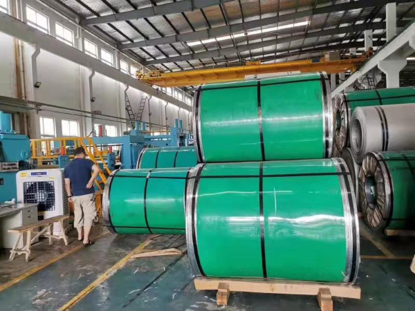 不銹鋼板開(kāi)平線